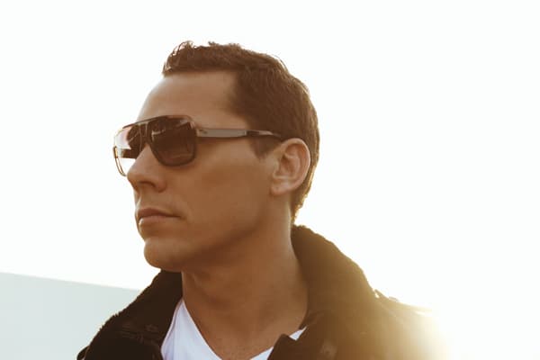 Tiësto - 香港 DJ Set 2013年10月1日