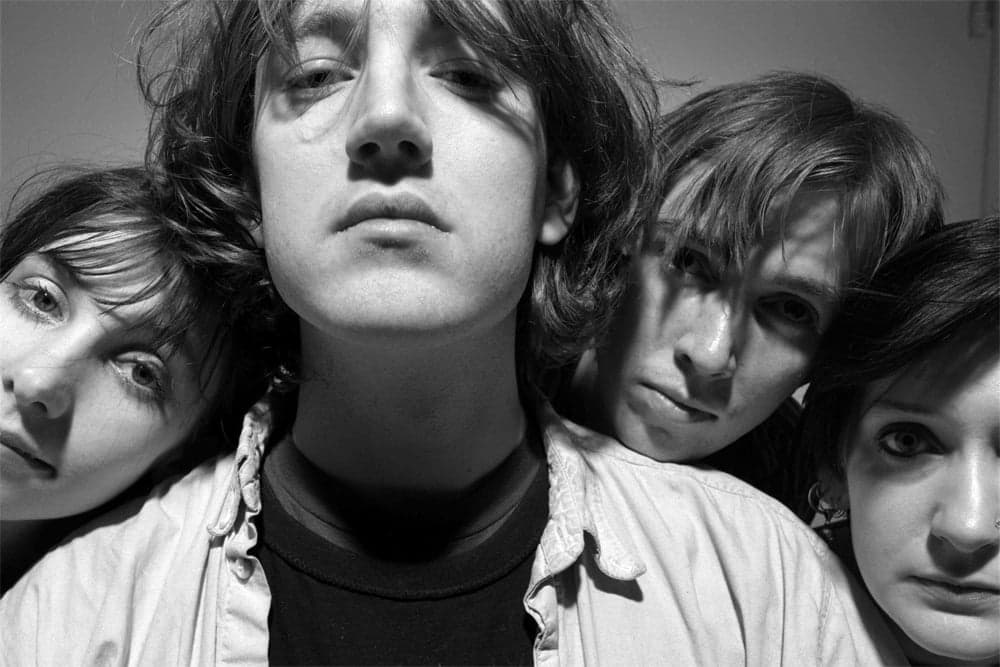 My Bloody Valentine Releases Long-Awaited Third Album 'm b v'