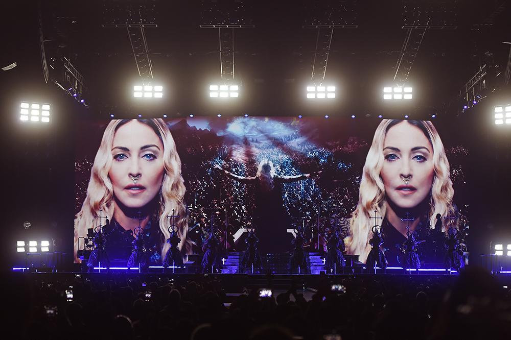 Madonna 2016-02-17