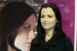 Dolores O'Riordan 簽名會.2007年4月24日