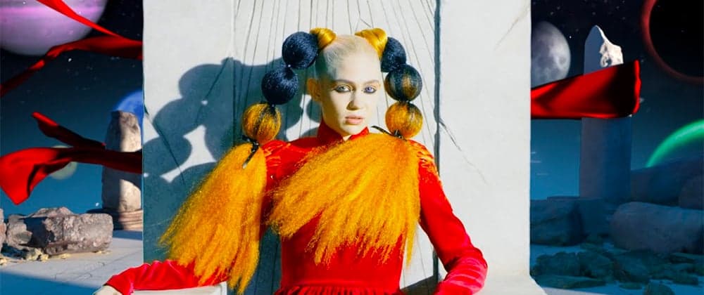 Watch/Listen New Grimes Song "Delete Forever"