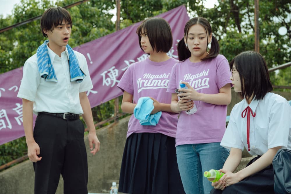 阿爾卑斯看台之方面